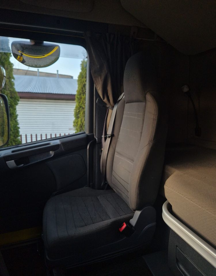 Vilcējs Scania R450: foto 33