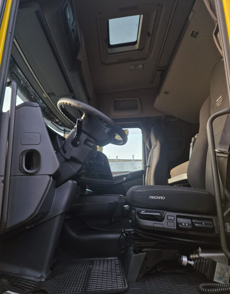 Vilcējs Scania R450: foto 19