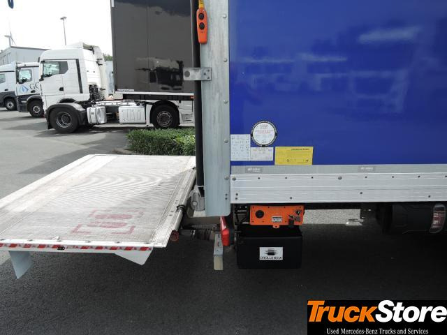Mercedes-Benz Atego 1218 L - Kravas automašīna ar slēgto virsbūvi: foto 2 Mercedes-Benz Atego 1218 L - Kravas automašīna ar slēgto virsbūvi: foto 2