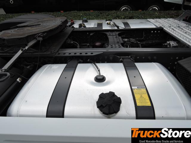 Mercedes-Benz Actros 1845 LS - Vilcējs: foto 2 Mercedes-Benz Actros 1845 LS - Vilcējs: foto 2