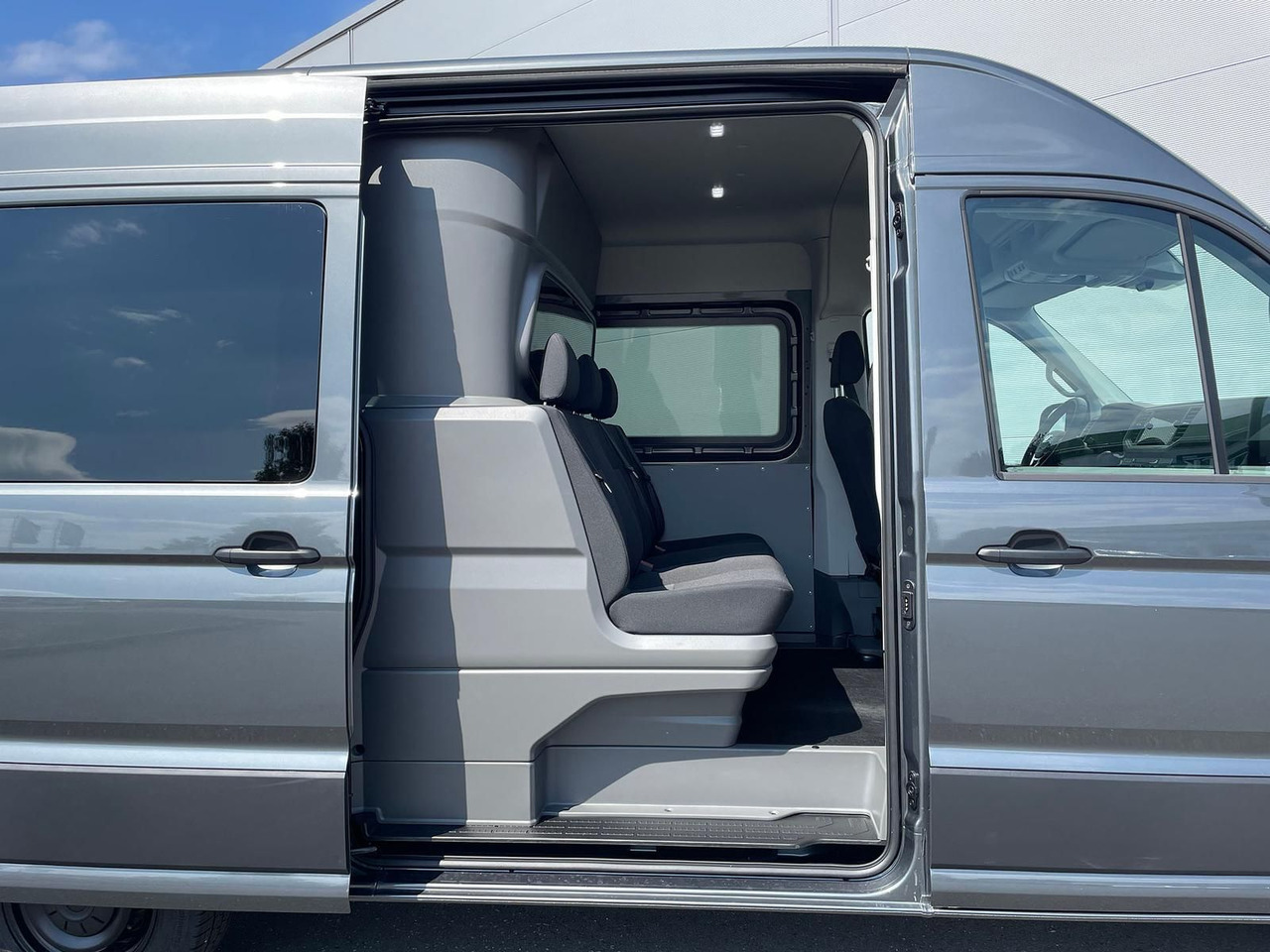 MAN TGE 3.160 L3H3 MIXTO LED AHK NAVI GRA RWD SITZH - Kravas mikroautobuss, Kravas-pasažieru furgons: foto 5 MAN TGE 3.160 L3H3 MIXTO LED AHK NAVI GRA RWD SITZH - Kravas mikroautobuss, Kravas-pasažieru furgons: foto 5