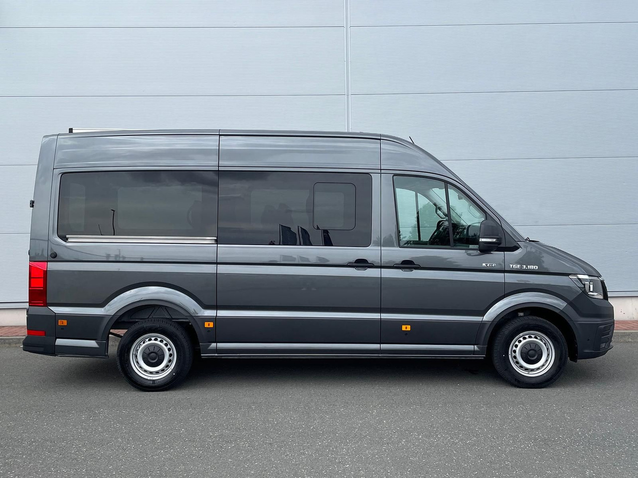 MAN TGE 3.180 Kombi L3H2 4x4 TEMPOMAT KAMERA 8-SITZE - Vieglā automašīna: foto 5 MAN TGE 3.180 Kombi L3H2 4x4 TEMPOMAT KAMERA 8-SITZE - Vieglā automašīna: foto 5