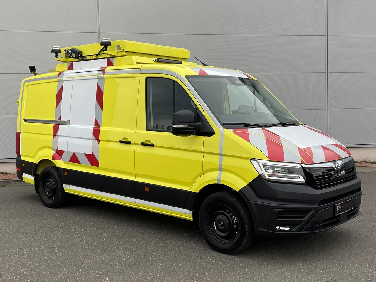 MAN TGE 3.180 L3H2 BF4 BEGLEITFAHRZEUG STANDHZ ACC - Kravas mikroautobuss: foto 2 MAN TGE 3.180 L3H2 BF4 BEGLEITFAHRZEUG STANDHZ ACC - Kravas mikroautobuss: foto 2