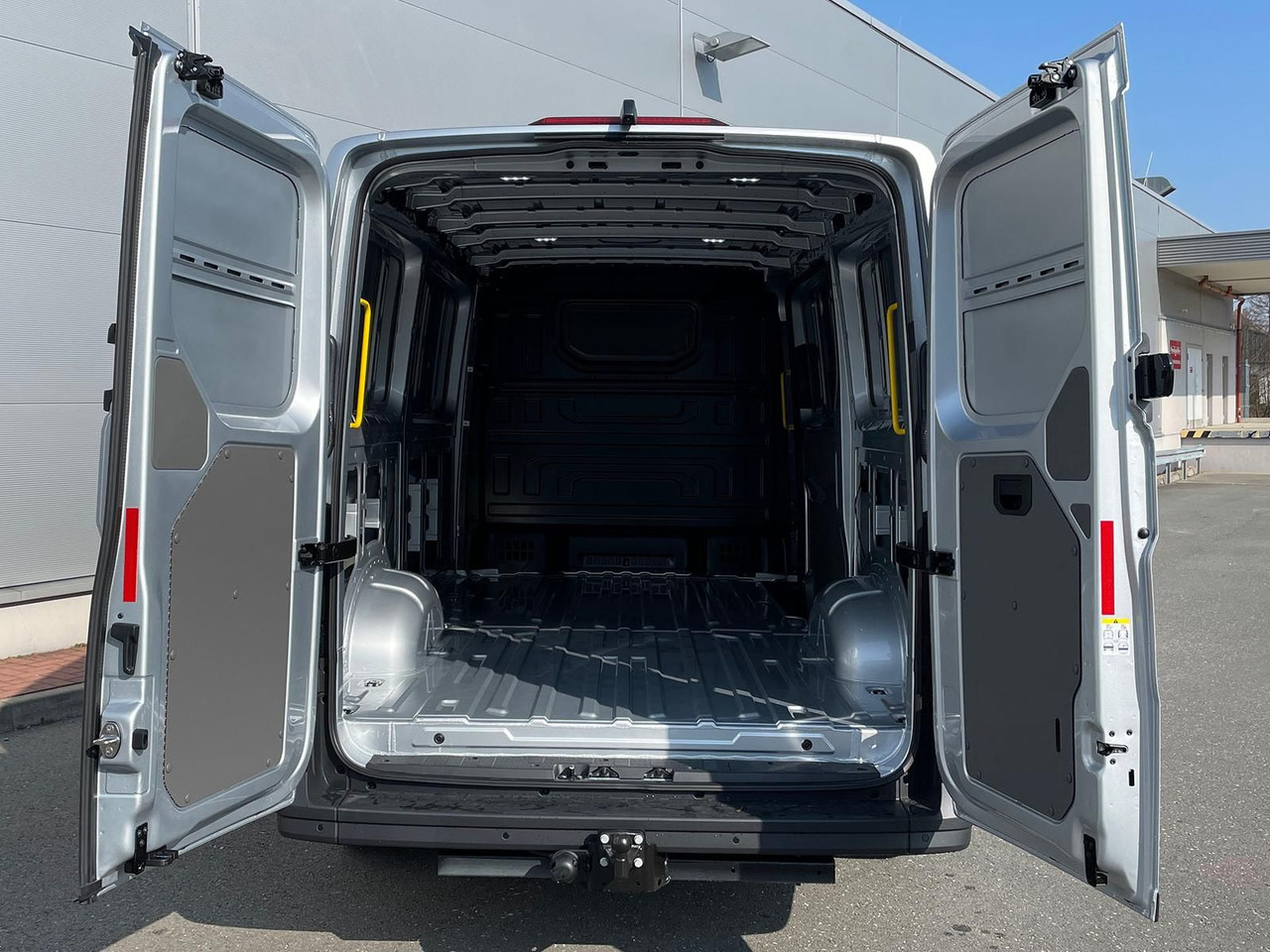 Vieglā automašīna MAN TGE 3.180 L3H2 Kasten 4x4 AUTOM ACC NAV: foto 12