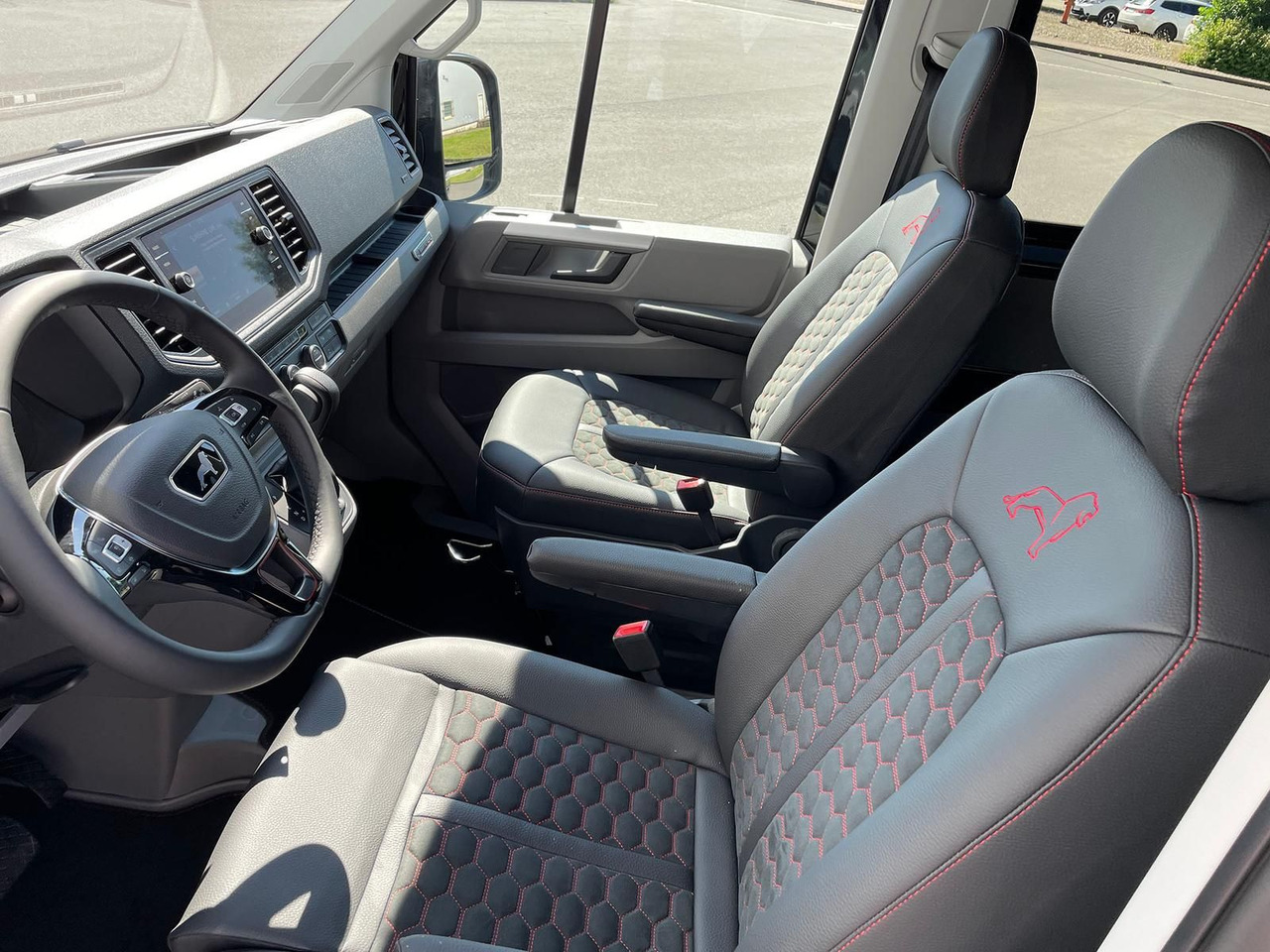 Jaunā Kravas mikroautobuss, Kravas-pasažieru furgons MAN TGE 3.180 L3H3 4x4 MIXTO Individual Lion S ACC: foto 28
