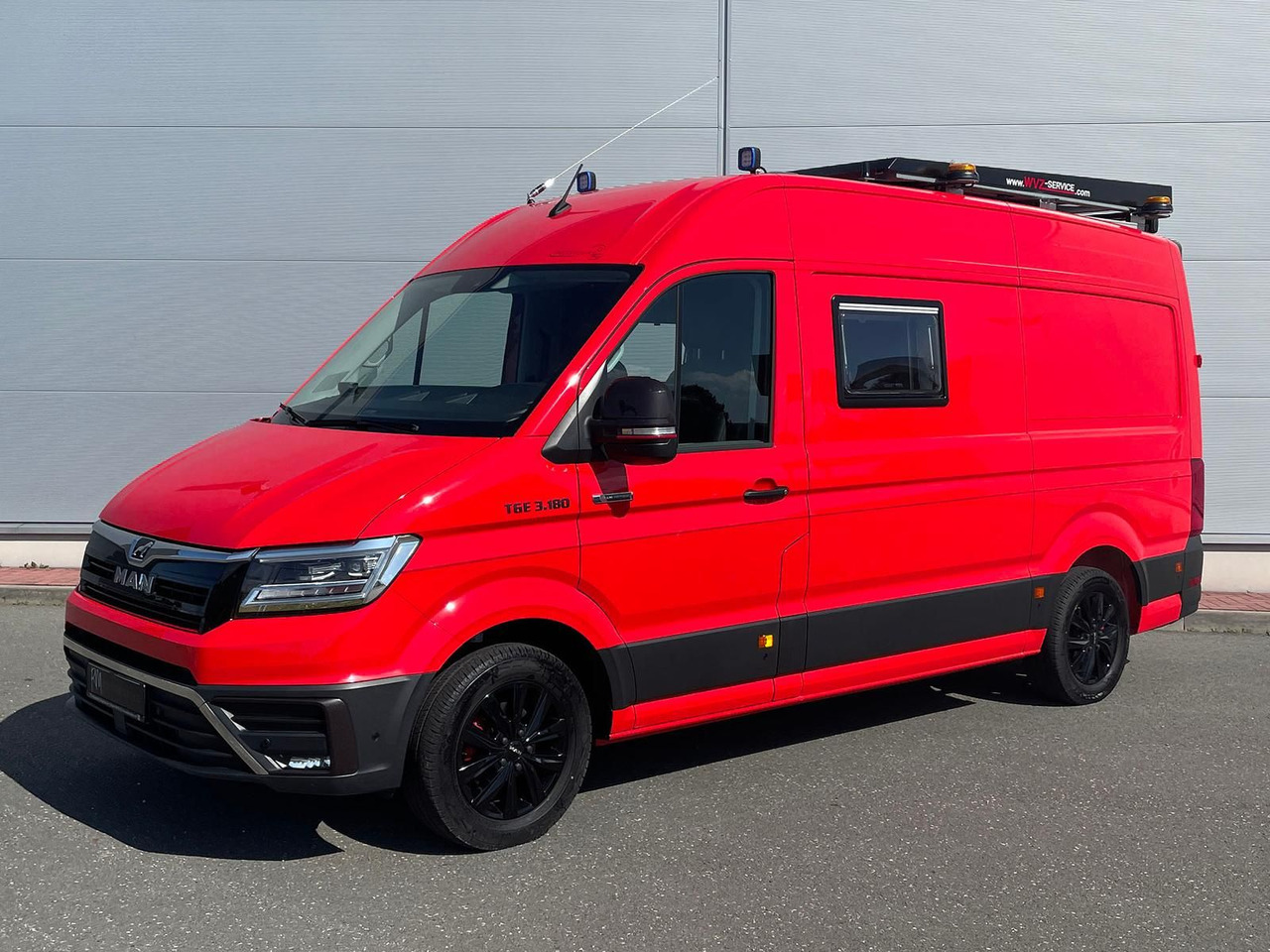 MAN TGE 3.180 L3H3 Individual S BF3+ BEGLEITFAHRZEUG - Kravas mikroautobuss: foto 1 MAN TGE 3.180 L3H3 Individual S BF3+ BEGLEITFAHRZEUG - Kravas mikroautobuss: foto 1