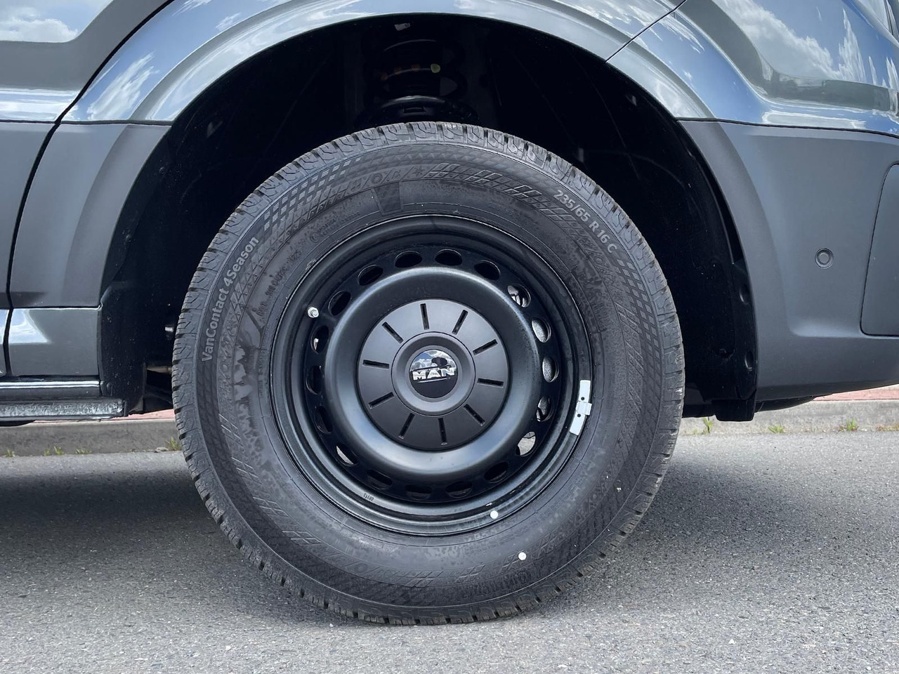 Kravas mikroautobuss MAN TGE 3.180 L3H3 Kasten 4x4 AHK ACC LED NAV SITZHZ: foto 28