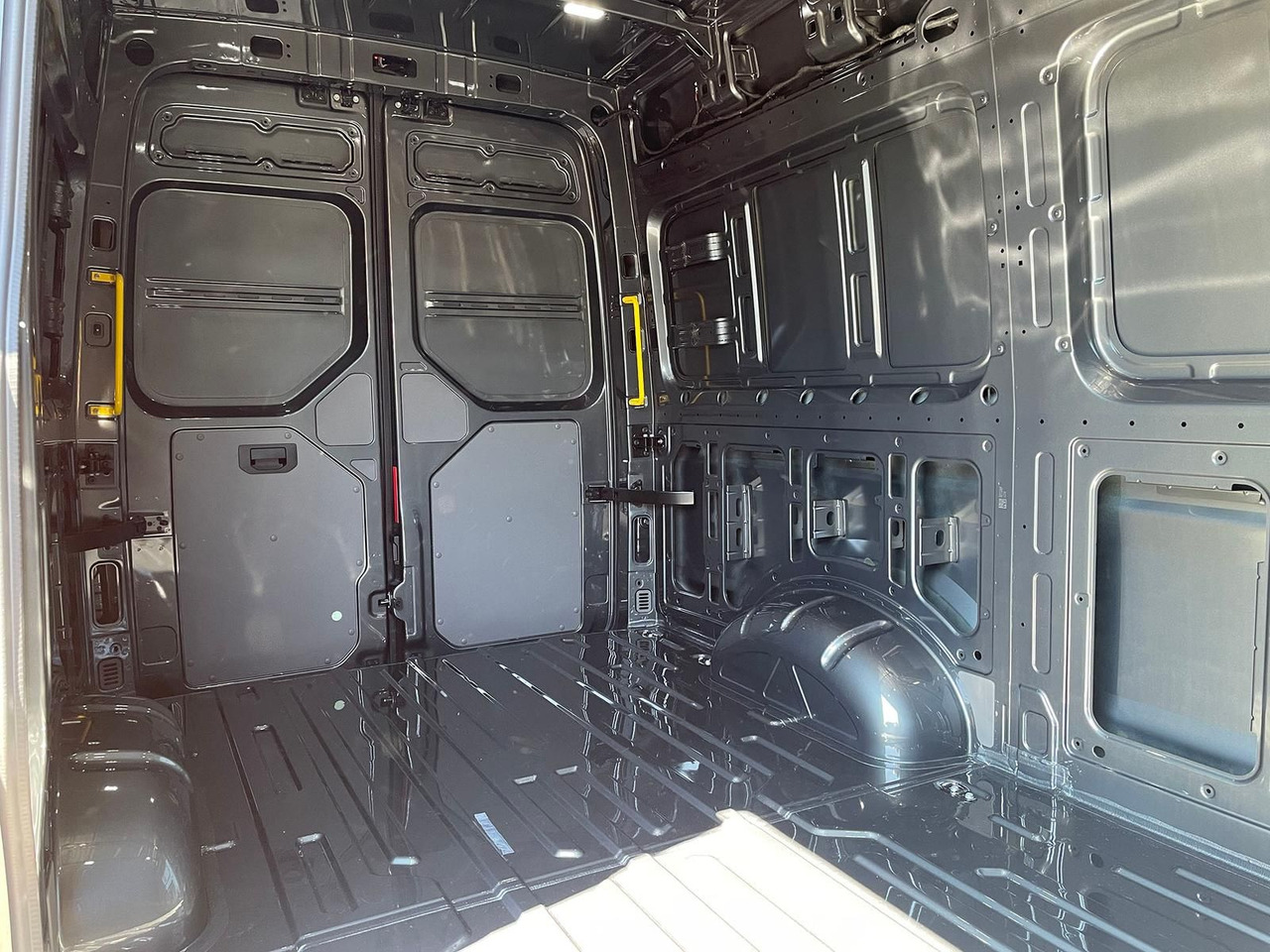 Kravas mikroautobuss MAN TGE 3.180 L3H3 Kasten 4x4 AHK ACC LED NAV SITZHZ: foto 10