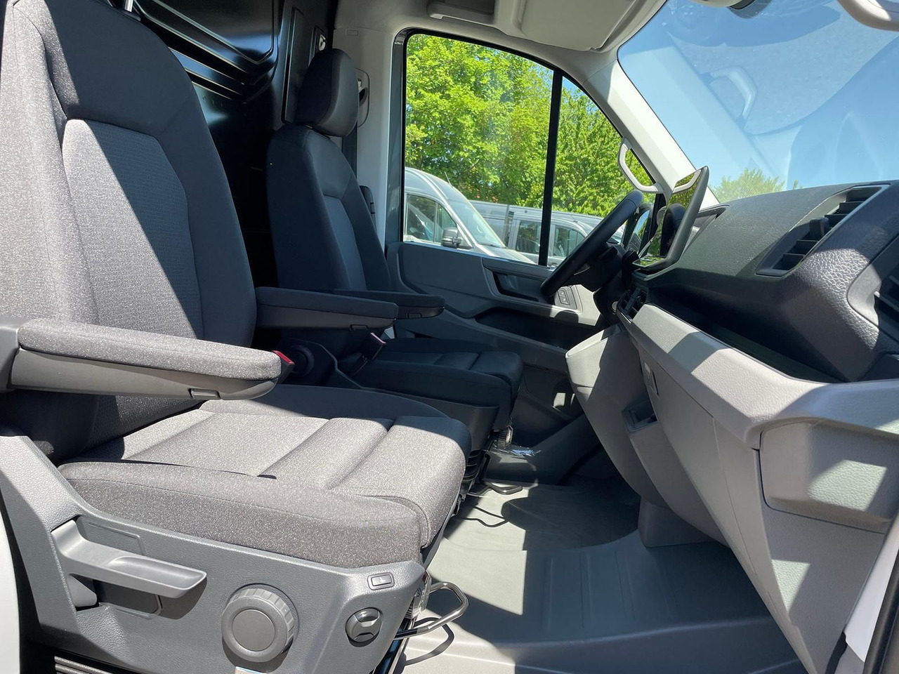 Kravas mikroautobuss MAN TGE 3.180 L3H3 Kasten 4x4 AHK ACC LED NAV SITZHZ: foto 15