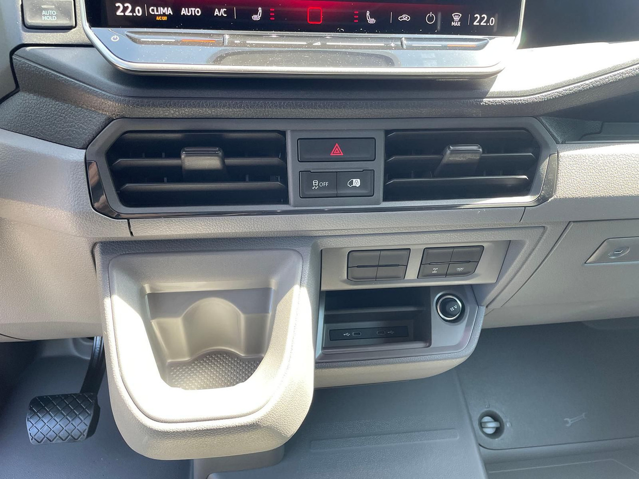 Kravas mikroautobuss MAN TGE 3.180 L3H3 Kasten 4x4 AHK ACC LED NAV SITZHZ: foto 32