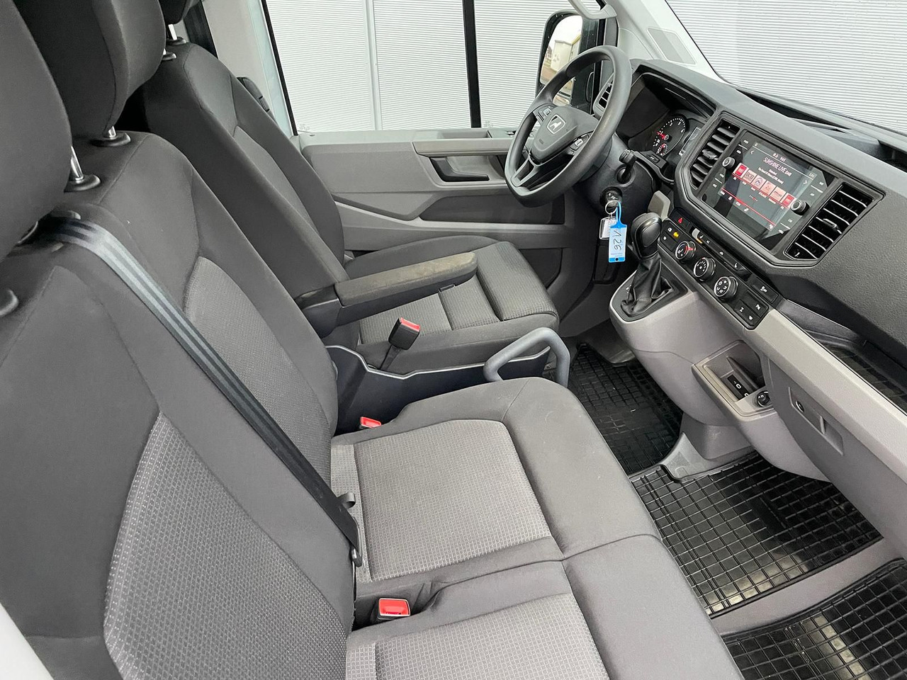 Vieglā automašīna MAN TGE 3.180 L3H3 Kasten 4x4 AUTOM DIFF NAV AHK ACC: foto 23