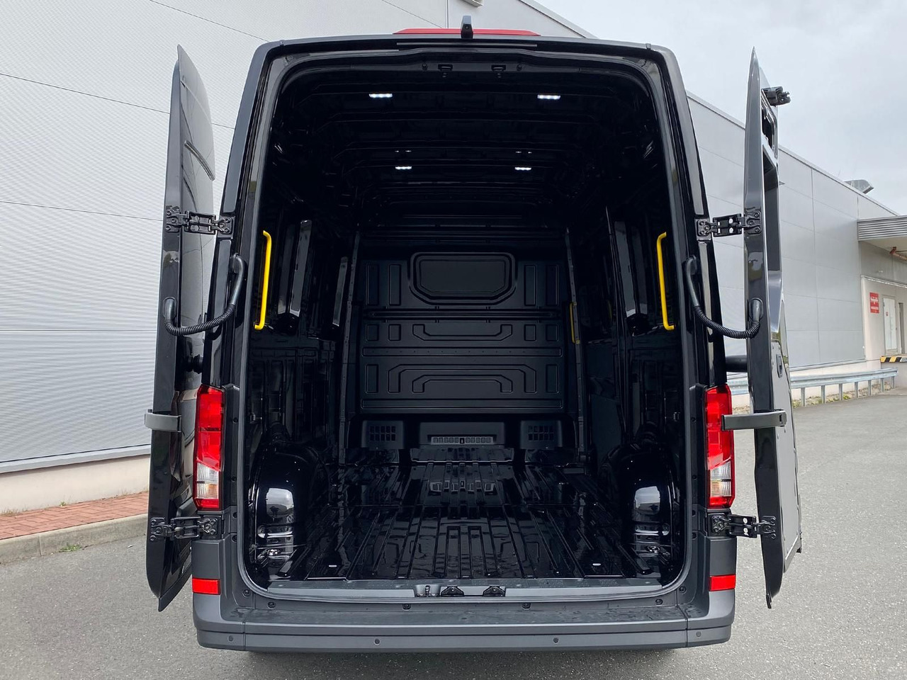 Kravas mikroautobuss MAN TGE 3.180 L3H3 Kasten STANDHZ ACC LED SITZHZ: foto 11
