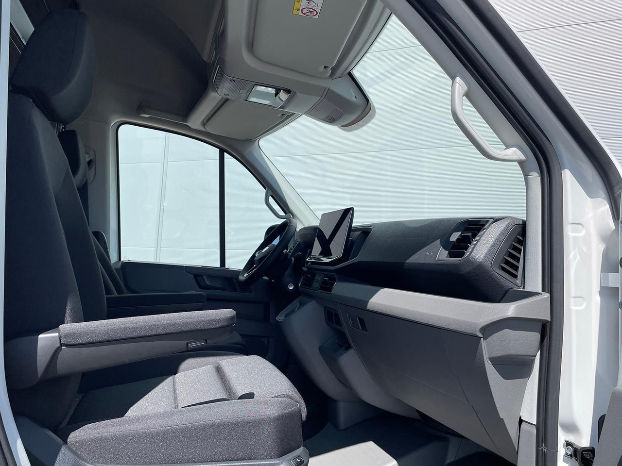 Vieglā automašīna MAN TGE 3.180 L3H3 Kasten STANDHZ ACC NAVI KAMERA: foto 37