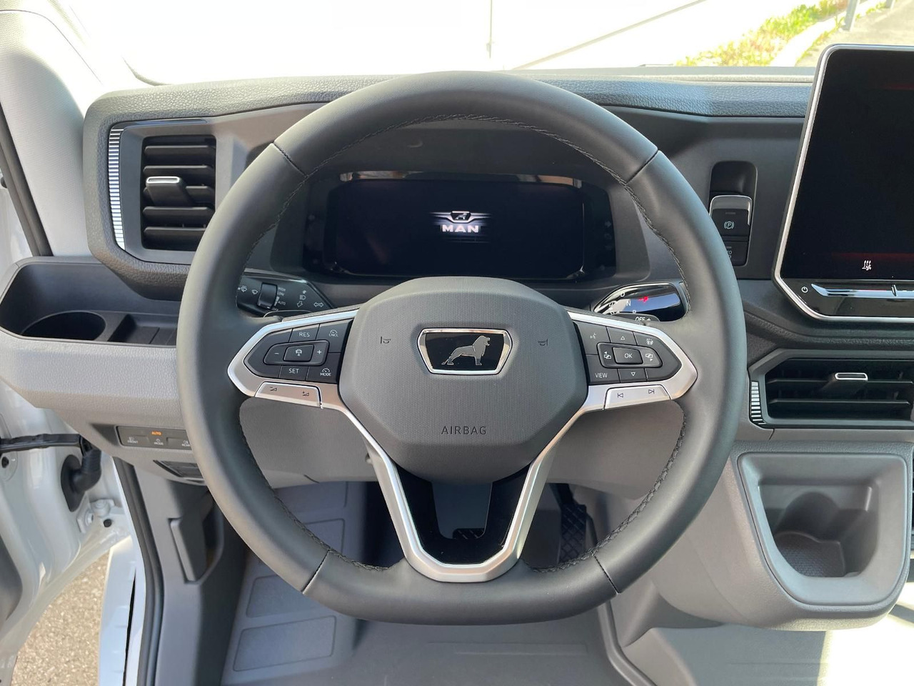 Vieglā automašīna MAN TGE 3.180 L3H3 Kasten STANDHZ ACC NAVI KAMERA: foto 13