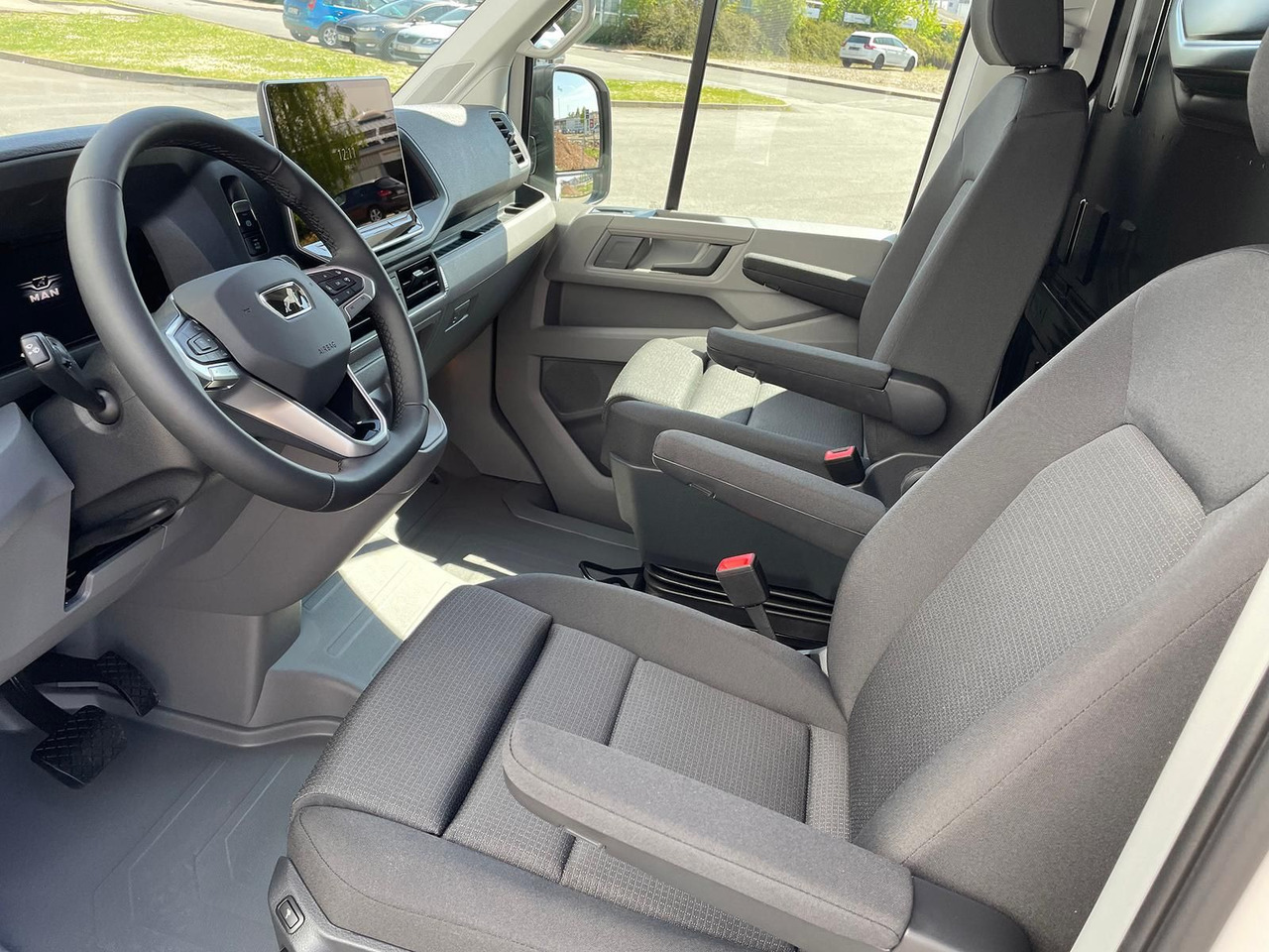 Vieglā automašīna MAN TGE 3.180 L3H3 Kasten STANDHZ ACC NAVI KAMERA: foto 29