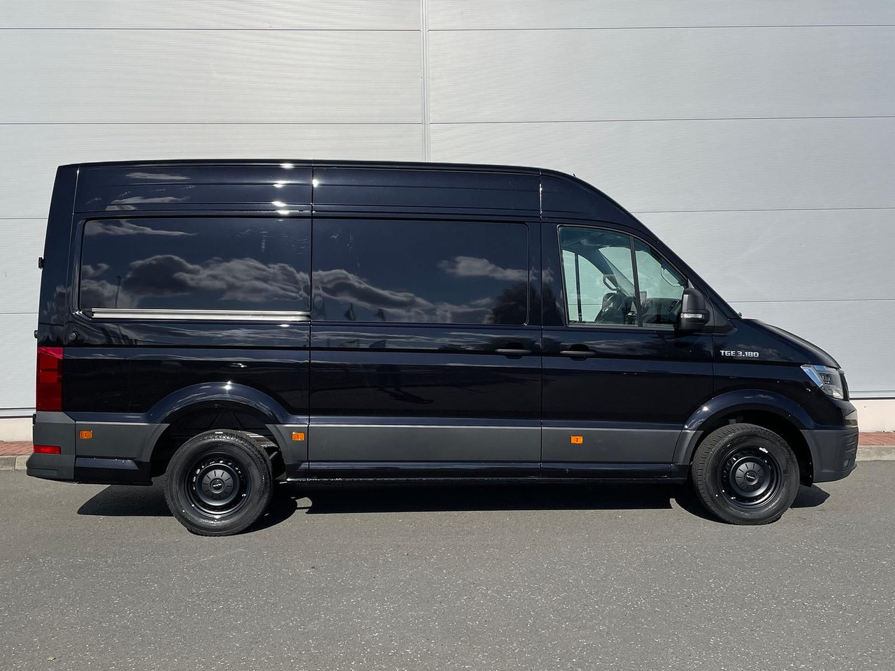 MAN TGE 3.180 L3H3 Kasten STANDHZ ACC NAVI KAMERA - Kravas mikroautobuss: foto 5 MAN TGE 3.180 L3H3 Kasten STANDHZ ACC NAVI KAMERA - Kravas mikroautobuss: foto 5