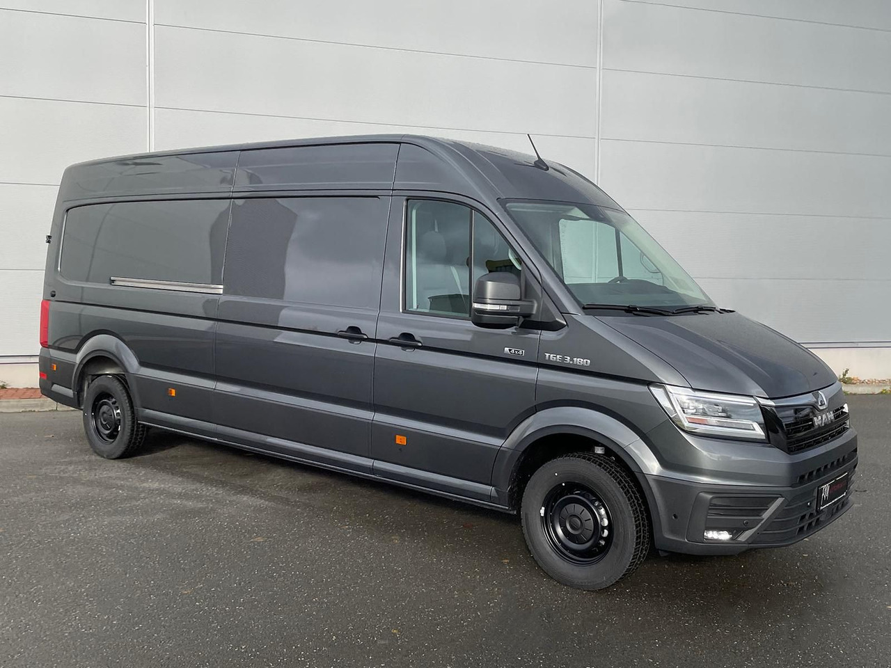 MAN TGE 3.180 L4H3 4x4 AUTOM. ACC DAB LED NAV - Kravas mikroautobuss: foto 2 MAN TGE 3.180 L4H3 4x4 AUTOM. ACC DAB LED NAV - Kravas mikroautobuss: foto 2