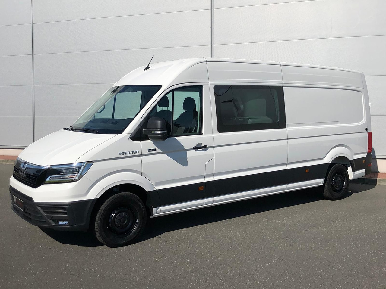 MAN TGE 3.180 L4H3 4x4 MIXTO LED STANDHZ TEMP DIFF - Kravas mikroautobuss, Kravas-pasažieru furgons: foto 1 MAN TGE 3.180 L4H3 4x4 MIXTO LED STANDHZ TEMP DIFF - Kravas mikroautobuss, Kravas-pasažieru furgons: foto 1