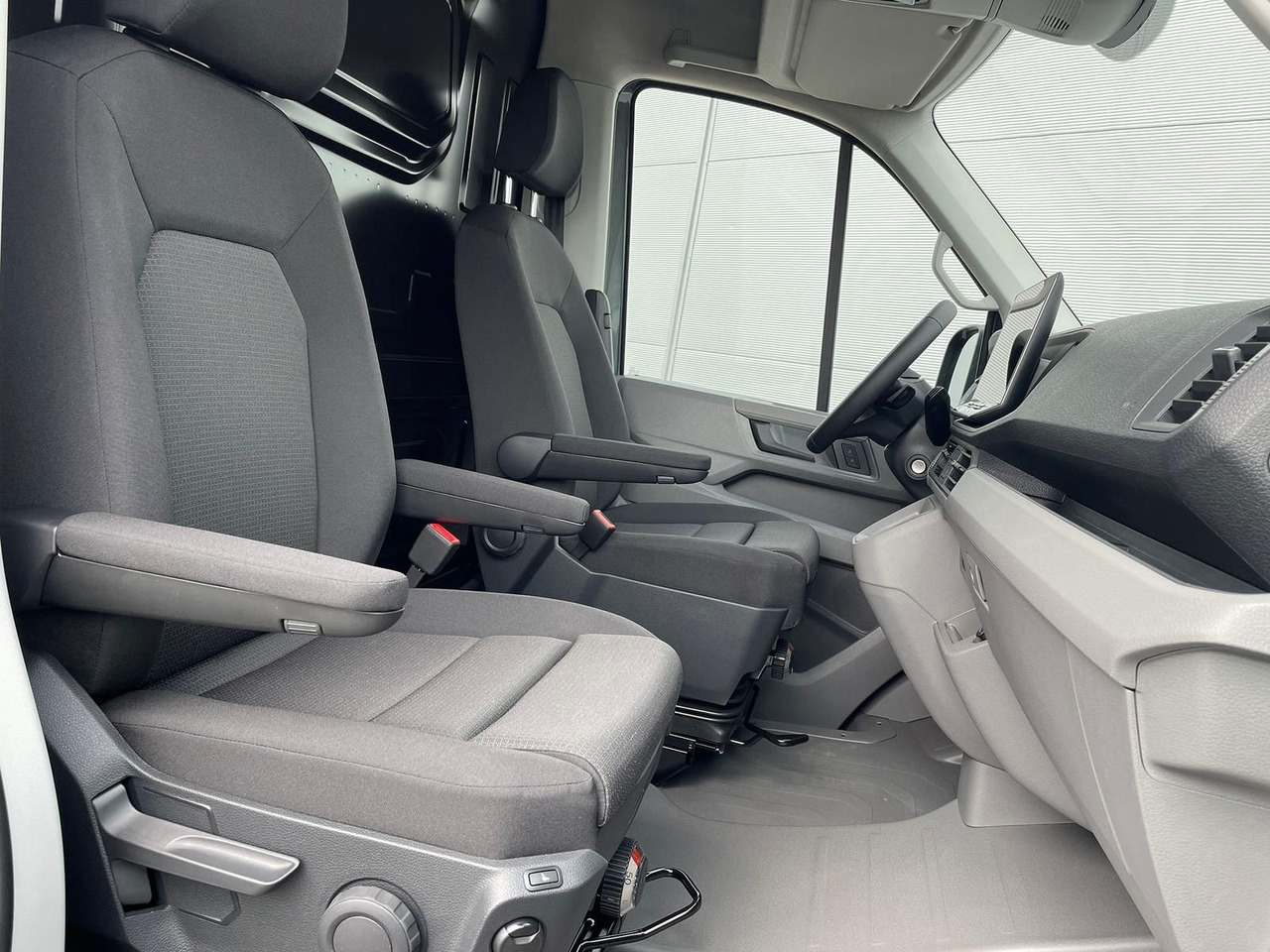 Kravas mikroautobuss MAN TGE 3.180 L4H3 Kasten STANDHZ ACC LED SITZHZ: foto 15