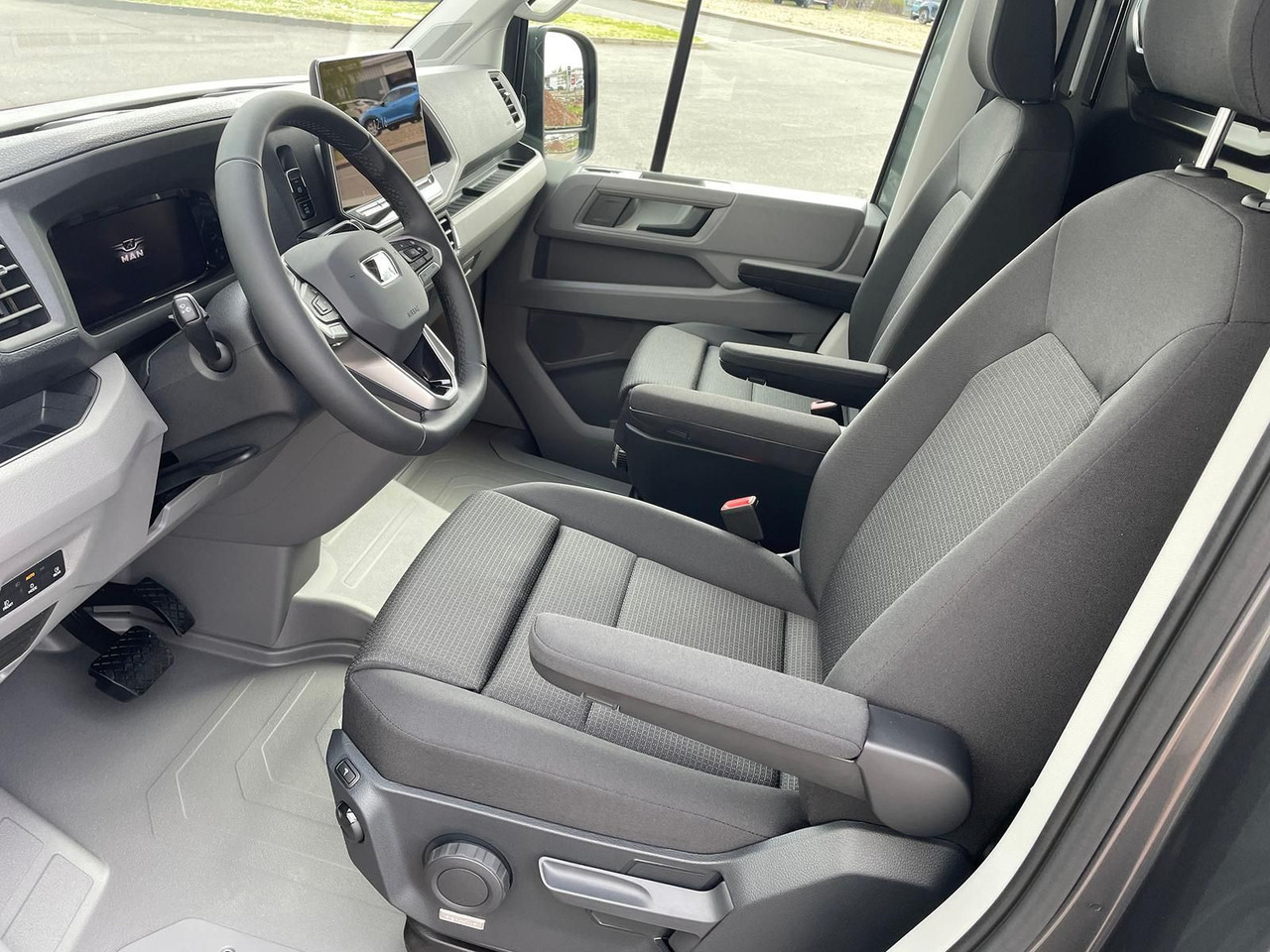 Kravas mikroautobuss MAN TGE 3.180 L4H3 Kasten STANDHZ ACC LED SITZHZ: foto 12