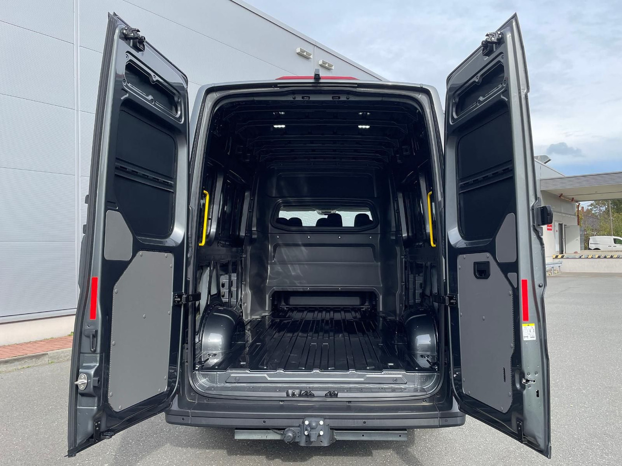 Jaunā Kravas mikroautobuss, Kravas-pasažieru furgons MAN TGE 3.180 L4H3 MIXTO 4x4 AUTOM ACC LED DAB NAVI: foto 30