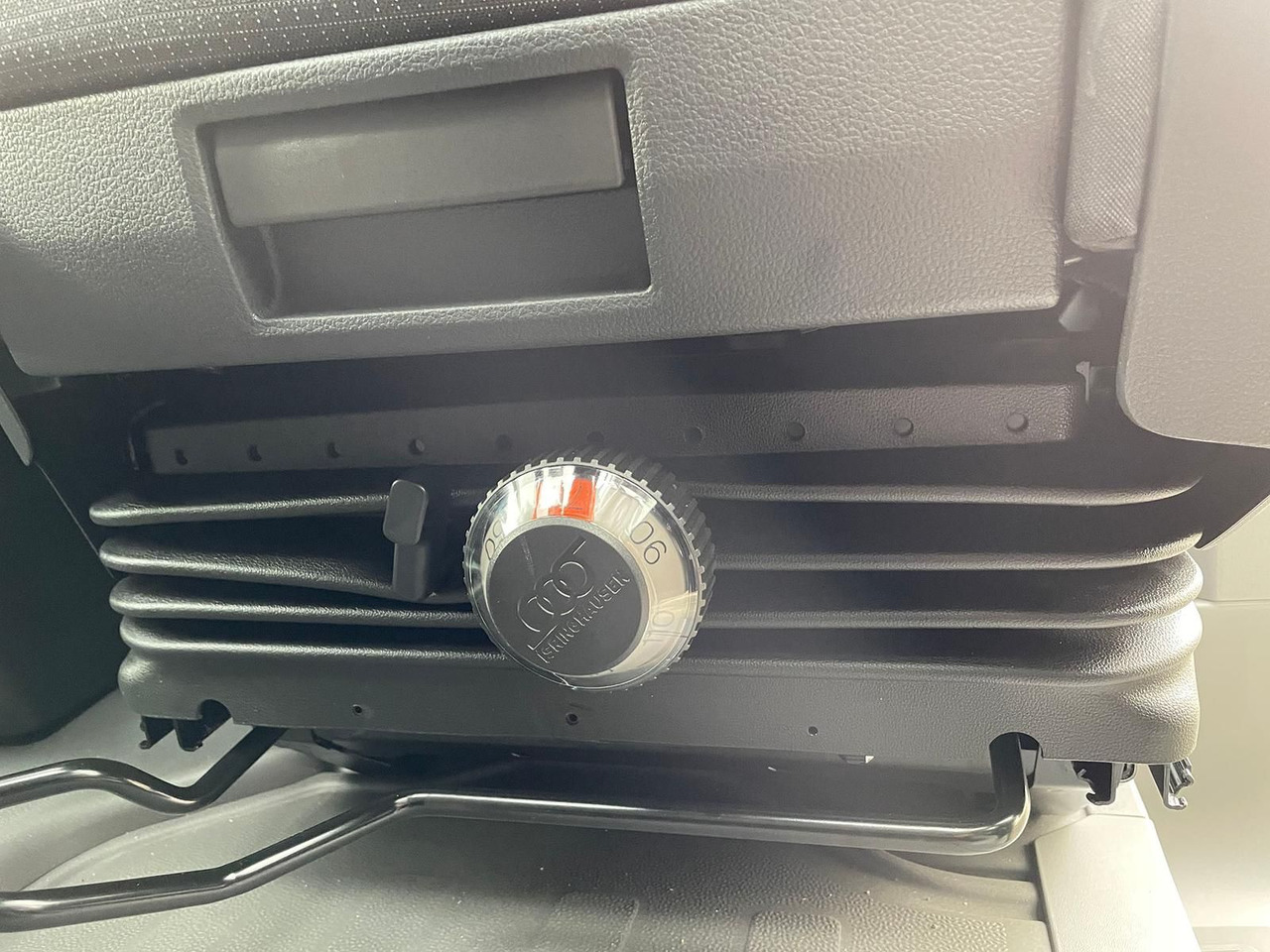 Jaunā Kravas mikroautobuss, Kravas-pasažieru furgons MAN TGE 3.180 L4H3 MIXTO 4x4 AUTOM ACC LED DAB NAVI: foto 26