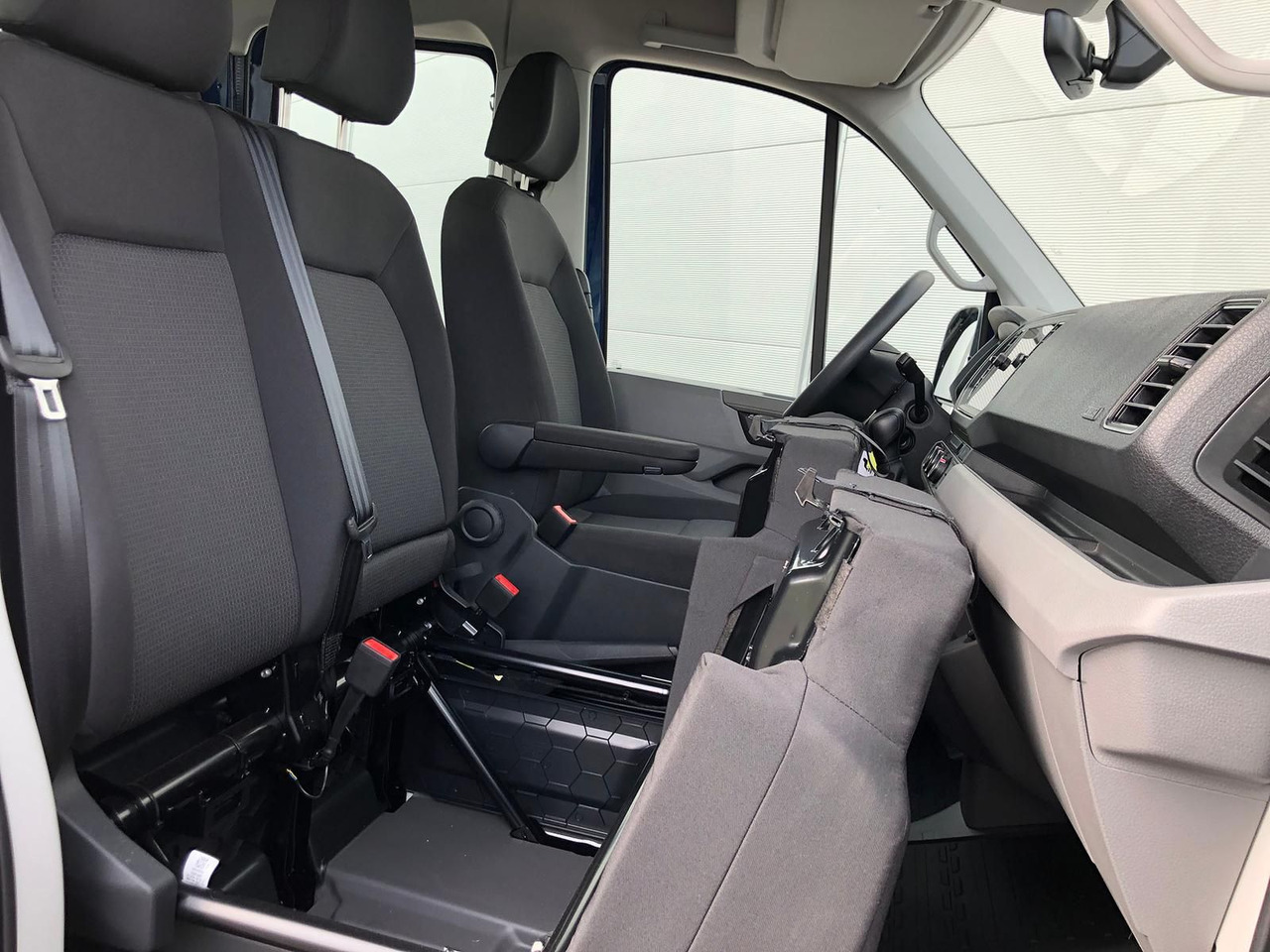 Vieglā automašīna MAN TGE 3.180 Pritsche DOKA MR 4x4 LED TEMPOMAT: foto 21