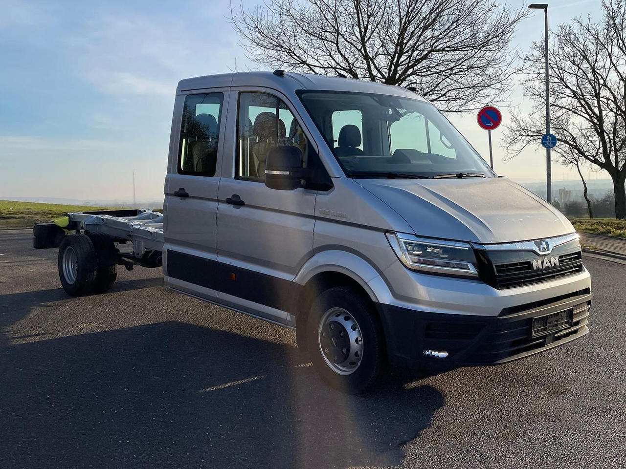 MAN TGE 5.160 Fahrgestell DOKA L4 AHK SITZHZ LED DAB - Vieglā automašīna: foto 2 MAN TGE 5.160 Fahrgestell DOKA L4 AHK SITZHZ LED DAB - Vieglā automašīna: foto 2