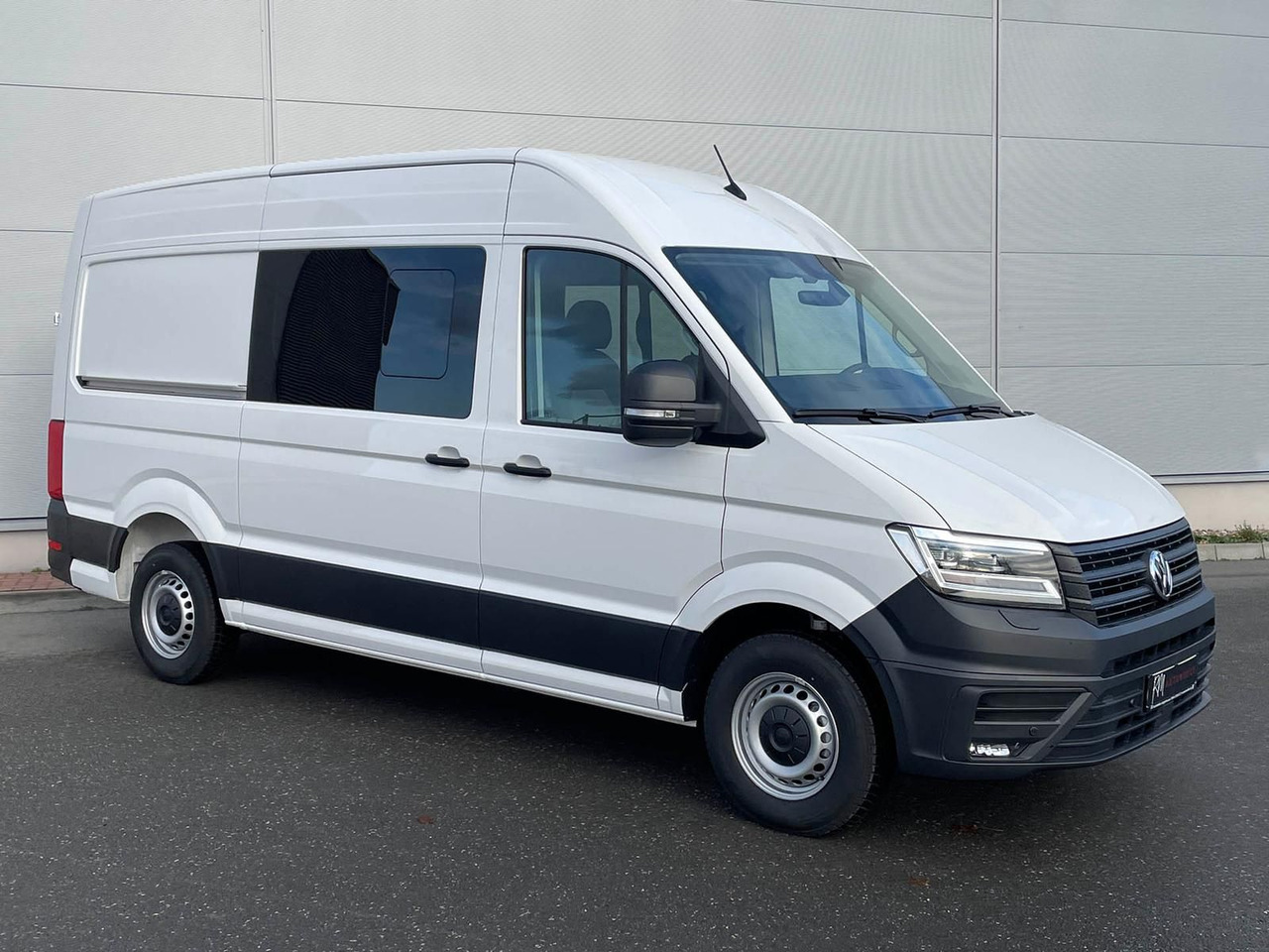 Volkswagen Crafter Kasten 35 L3H3 Autom. NAVI SITZHZ ACC - Pasažieru furgons: foto 2 Volkswagen Crafter Kasten 35 L3H3 Autom. NAVI SITZHZ ACC - Pasažieru furgons: foto 2