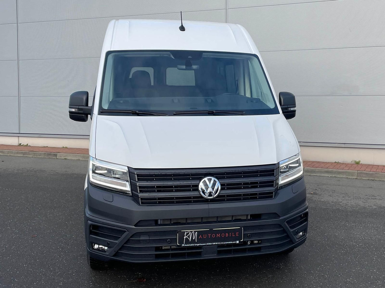 Volkswagen Crafter Kasten 35 L3H3 Autom. NAVI SITZHZ ACC - Pasažieru furgons: foto 4 Volkswagen Crafter Kasten 35 L3H3 Autom. NAVI SITZHZ ACC - Pasažieru furgons: foto 4