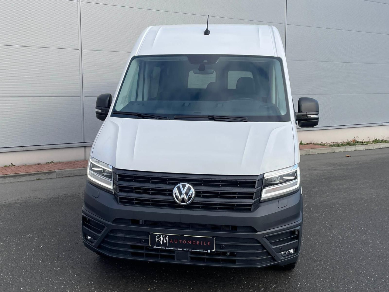 Volkswagen Crafter Kasten 35 L3H3 Autom. NAVI SITZHZ ACC - Pasažieru furgons: foto 3 Volkswagen Crafter Kasten 35 L3H3 Autom. NAVI SITZHZ ACC - Pasažieru furgons: foto 3