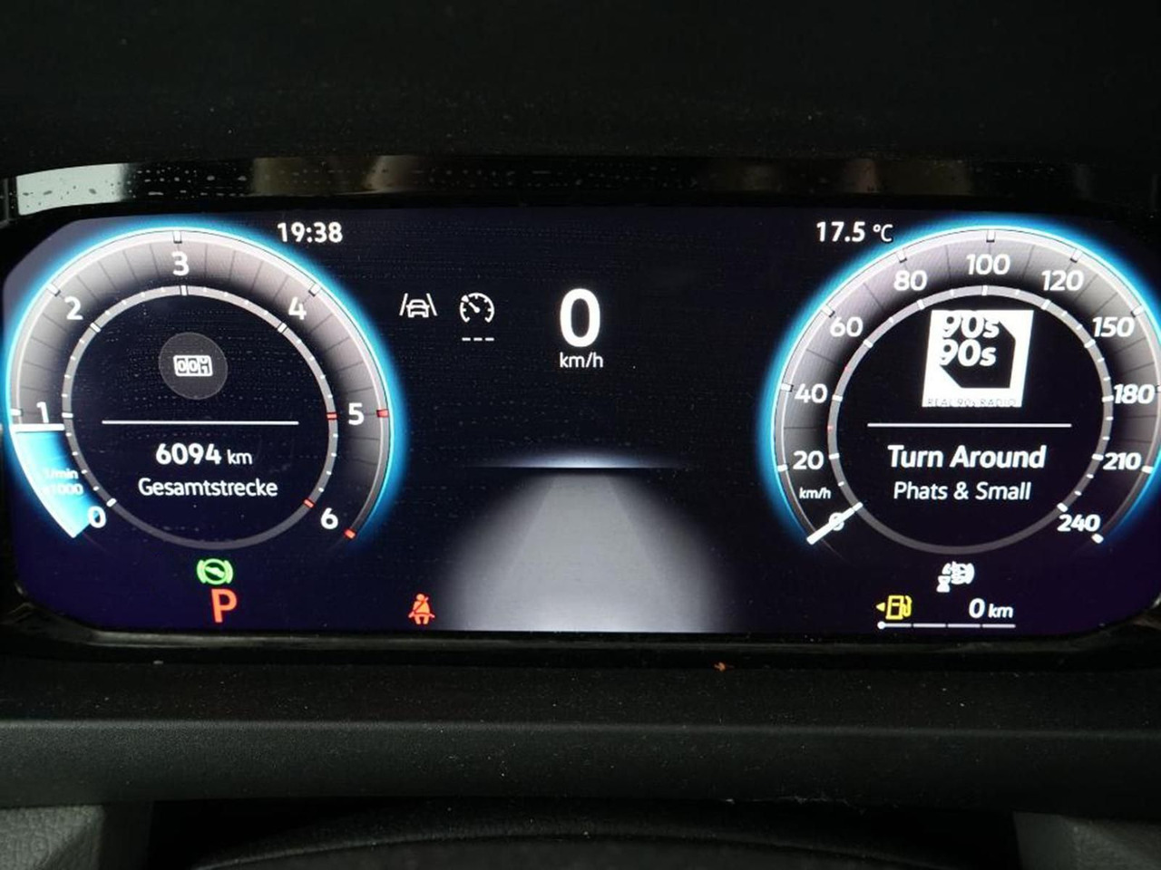 Volkswagen Crafter Kasten 35 L3H3 NAVI KLIMA DAB PDC - Kravas mikroautobuss: foto 5 Volkswagen Crafter Kasten 35 L3H3 NAVI KLIMA DAB PDC - Kravas mikroautobuss: foto 5