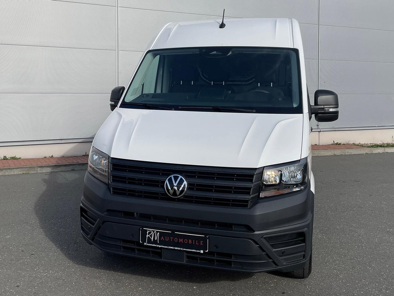 Volkswagen Crafter Kasten 35 L4H3 Autom. NAVI KAMERA KLIMA - Kravas mikroautobuss: foto 4 Volkswagen Crafter Kasten 35 L4H3 Autom. NAVI KAMERA KLIMA - Kravas mikroautobuss: foto 4