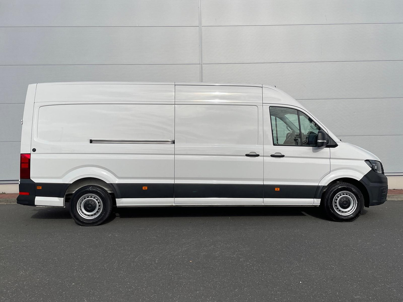 Volkswagen Crafter Kasten 35 L4H3 KAMERA KLIMA DAB - Pasažieru furgons: foto 5 Volkswagen Crafter Kasten 35 L4H3 KAMERA KLIMA DAB - Pasažieru furgons: foto 5