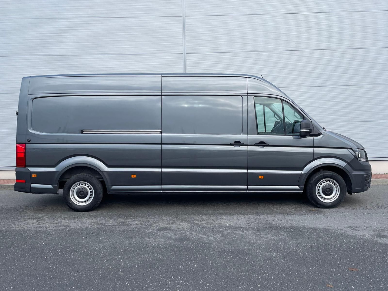 Volkswagen Crafter Kasten 35 L4H3 KAMERA PDC DAB MFL - Kravas mikroautobuss: foto 5 Volkswagen Crafter Kasten 35 L4H3 KAMERA PDC DAB MFL - Kravas mikroautobuss: foto 5