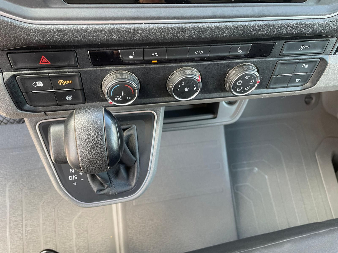 Kravas mikroautobuss Volkswagen Crafter L3H2 Kasten AHK KAMERA SITZHZ LENKRADHZ: foto 17