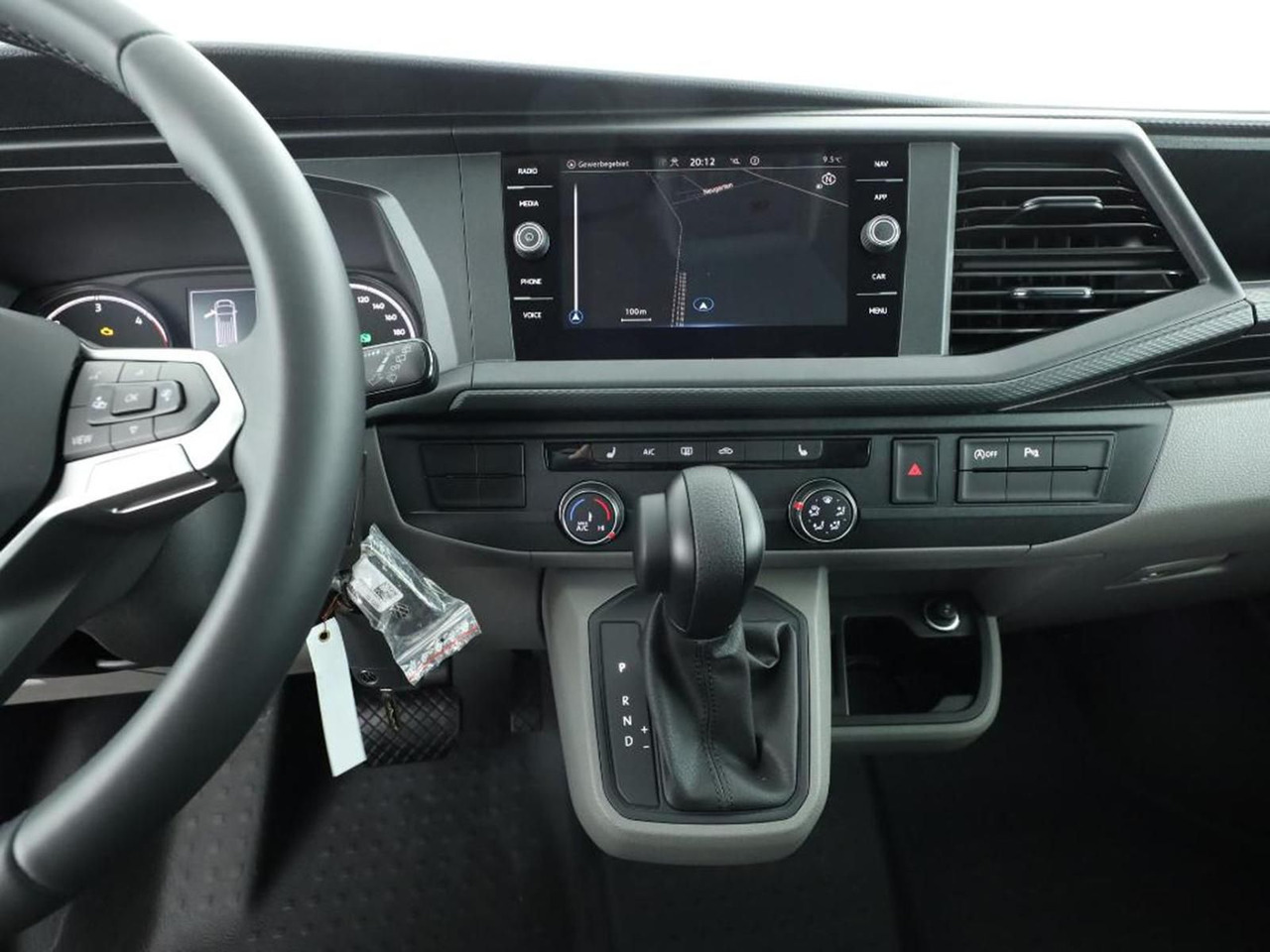 Volkswagen T6.1 Transporter 4MOTION NAVI STANDHZ ACC PDC - Mikroautobuss, Pasažieru furgons: foto 5 Volkswagen T6.1 Transporter 4MOTION NAVI STANDHZ ACC PDC - Mikroautobuss, Pasažieru furgons: foto 5