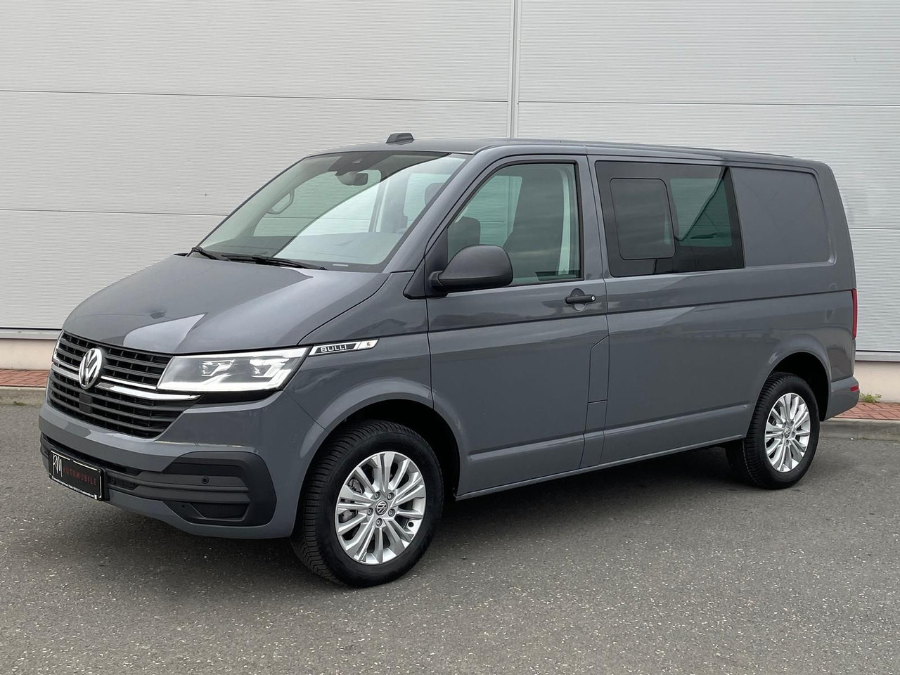 Volkswagen T6.1 Transporter 4MOTION NAVI STANDHZ ACC PDC - Mikroautobuss, Pasažieru furgons: foto 1 Volkswagen T6.1 Transporter 4MOTION NAVI STANDHZ ACC PDC - Mikroautobuss, Pasažieru furgons: foto 1