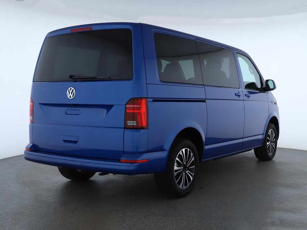 Volkswagen T6.1 Transporter Kombi KR LED STANDHZ ACC NAVI - Pasažieru furgons: foto 2 Volkswagen T6.1 Transporter Kombi KR LED STANDHZ ACC NAVI - Pasažieru furgons: foto 2