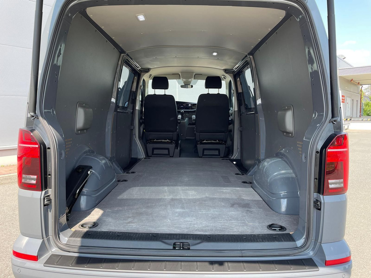 Kravas mikroautobuss Volkswagen T6.1 Transporter lang 4M LED BEAR LOCK KAM DAB: foto 12