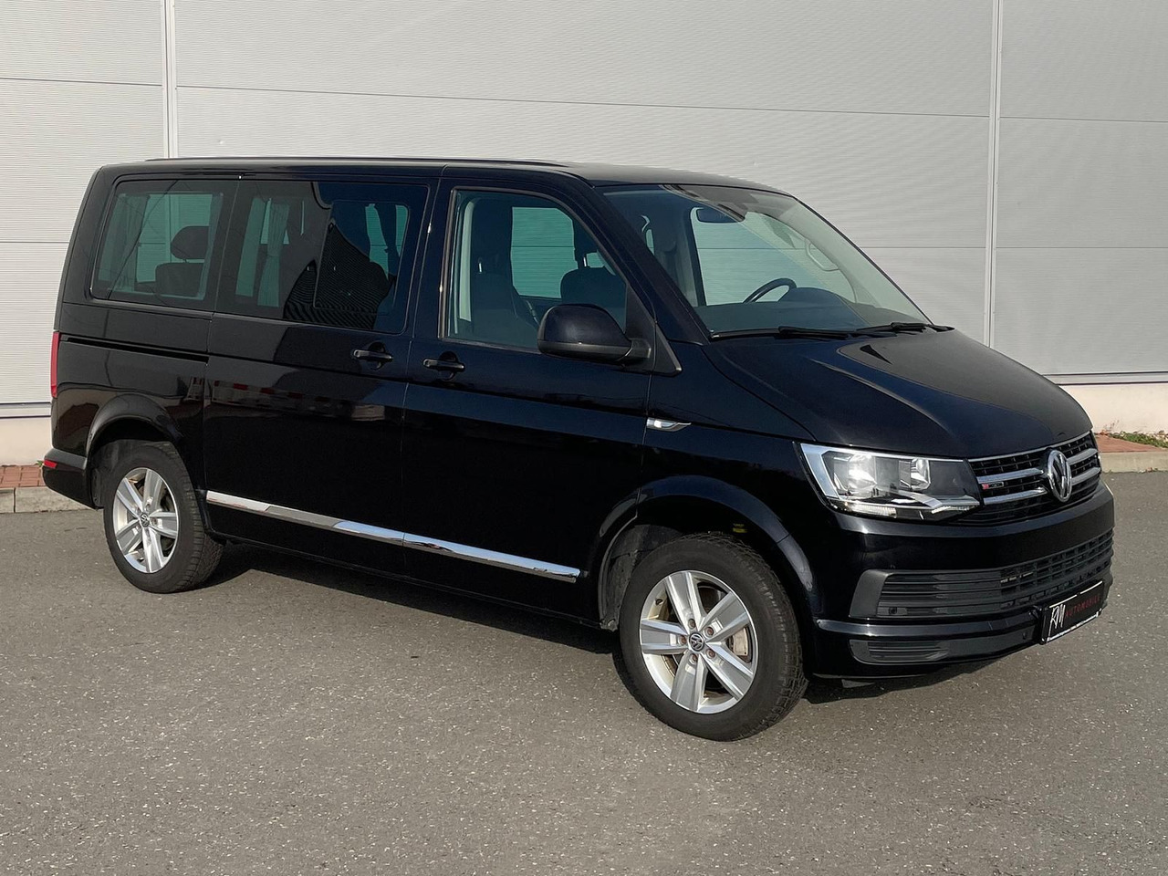Volkswagen T6 Multivan Comfortline 4M AHK STANDHZ SITZH DAB - Pasažieru furgons: foto 2 Volkswagen T6 Multivan Comfortline 4M AHK STANDHZ SITZH DAB - Pasažieru furgons: foto 2