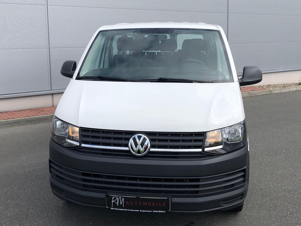 Volkswagen T6 Transporter 2.0 TDI Kombi lang 9-SITZE TEMP - Mikroautobuss, Pasažieru furgons: foto 4 Volkswagen T6 Transporter 2.0 TDI Kombi lang 9-SITZE TEMP - Mikroautobuss, Pasažieru furgons: foto 4