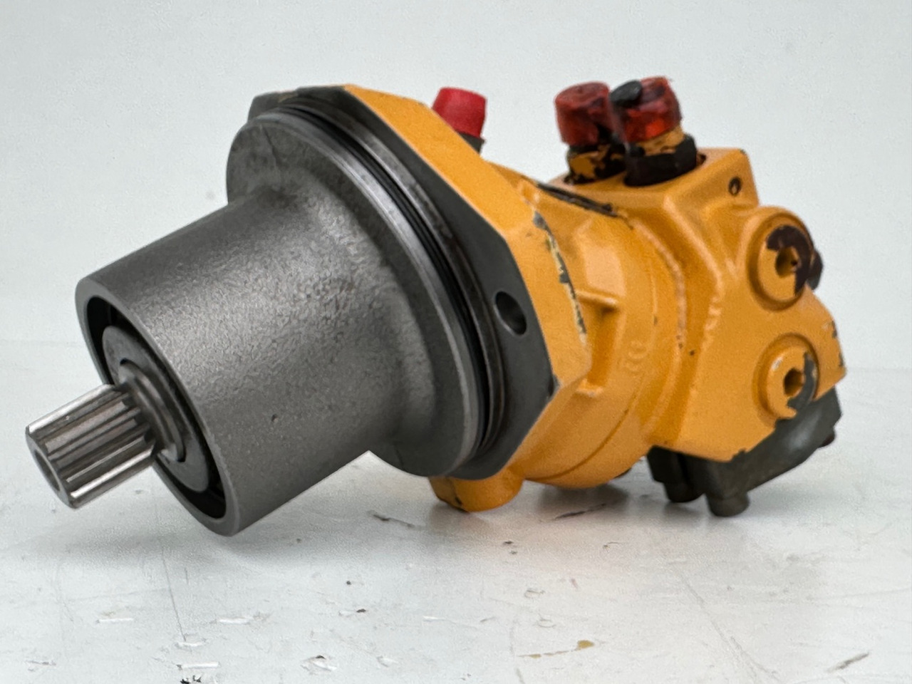 LIEBHERR Konstantmotor mit ID-Nr.5008984-ID-Nr.5007150 – Hydromatik Rexroth Axialkolbenmotor mit Nr.2000349 Typ:A2FE23/61W-NAL191. A308,A310,A312,A900ZW,R308,R310,R312,LOS914,R914,R916. #4064579.DK# - Hidrauliskais motors - Ekskavators: foto 1 LIEBHERR Konstantmotor mit ID-Nr.5008984-ID-Nr.5007150 – Hydromatik Rexroth Axialkolbenmotor mit Nr.2000349 Typ:A2FE23/61W-NAL191. A308,A310,A312,A900ZW,R308,R310,R312,LOS914,R914,R916. #4064579.DK# - Hidrauliskais motors - Ekskavators: foto 1