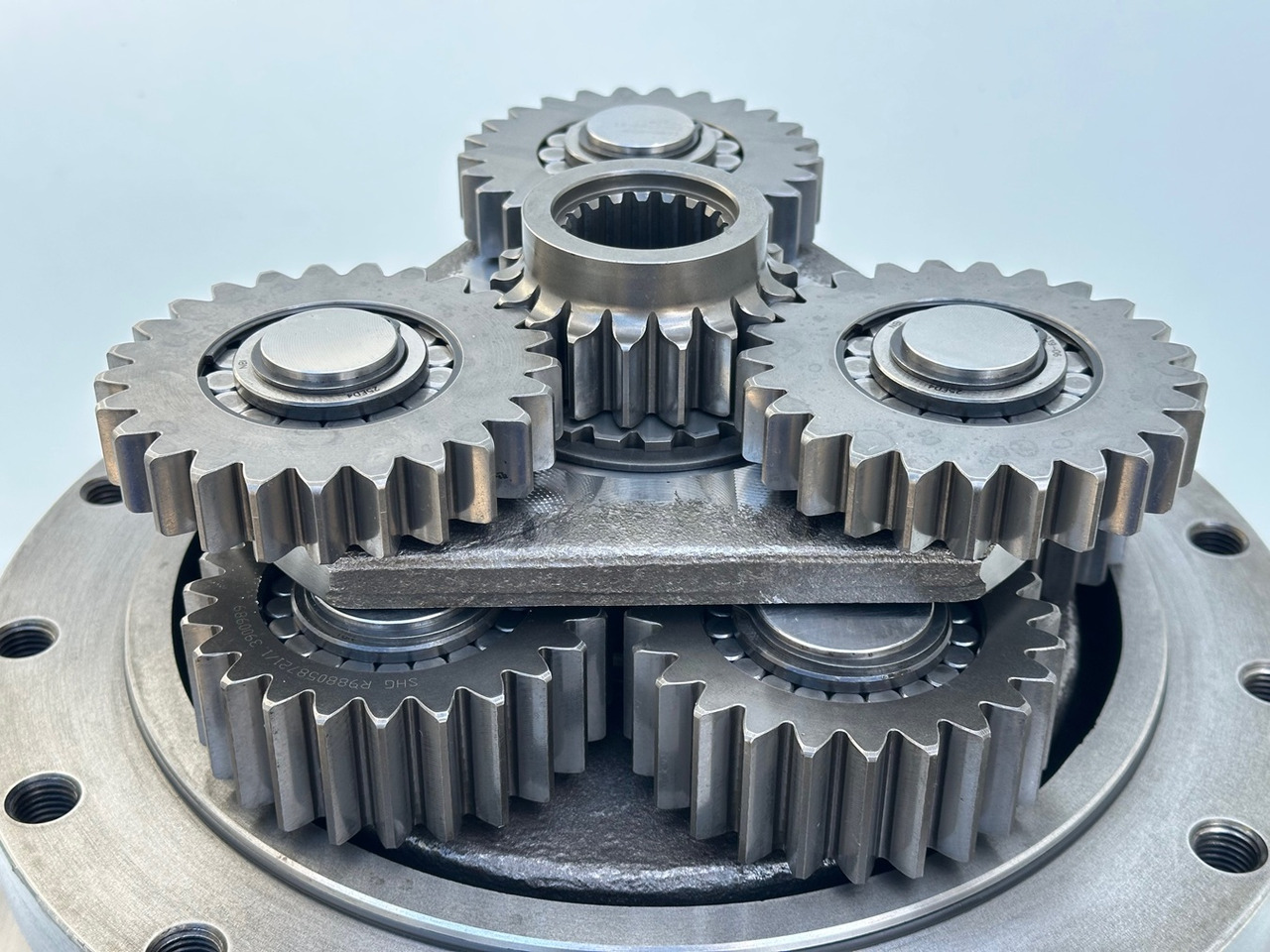 LIEBHERR Original Schwenkantrieb Typ:GFB2160 mit ID-Nr.11657357 – ID-Nr.12204229. R920 S-1545, R920-1545, R922LC-1442, R922 LC-1443, R924 LC-1444, R924 LC-1445. #11657357.04.10# - Pagrieziena reduktors - Kāpurķēžu ekskavators: foto 5 LIEBHERR Original Schwenkantrieb Typ:GFB2160 mit ID-Nr.11657357 – ID-Nr.12204229. R920 S-1545, R920-1545, R922LC-1442, R922 LC-1443, R924 LC-1444, R924 LC-1445. #11657357.04.10# - Pagrieziena reduktors - Kāpurķēžu ekskavators: foto 5