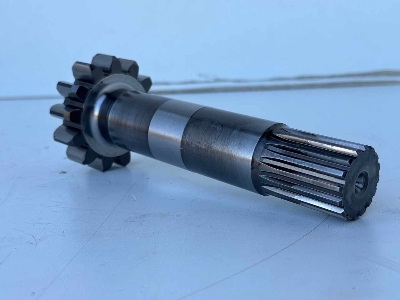 Liebherr Antriebswelle ID-Nr.90201866. FAT355P120. LH40 C, ER934. #90201866.06.08# - Sānpārvads - Kāpurķēžu ekskavators: foto 1 Liebherr Antriebswelle ID-Nr.90201866. FAT355P120. LH40 C, ER934. #90201866.06.08# - Sānpārvads - Kāpurķēžu ekskavators: foto 1