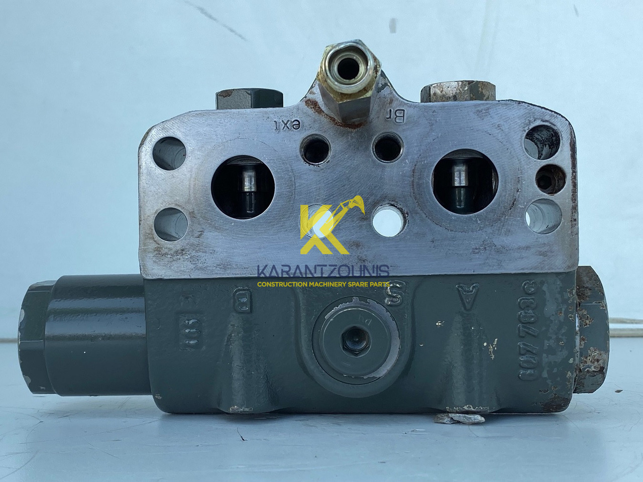 Liebherr Bremsventil ID-Nr.10471957. LOS914, LOS924, R902, R904, R912, R914, R922, R924, R924 COMP, R924 COMPA. #STM20.05## - Sānpārvads - Kāpurķēžu ekskavators: foto 4 Liebherr Bremsventil ID-Nr.10471957. LOS914, LOS924, R902, R904, R912, R914, R922, R924, R924 COMP, R924 COMPA. #STM20.05## - Sānpārvads - Kāpurķēžu ekskavators: foto 4