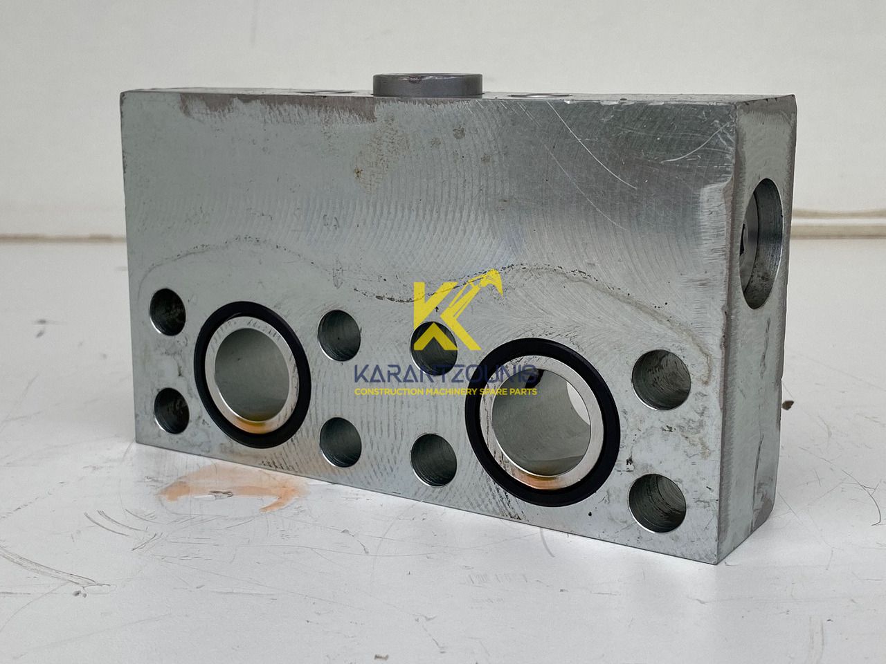 Liebherr Dämpfungsventil ID-Nr.10121777. P924 COMP, P926, R926, R916, R922, R924 COMP, R924, R926 COMP, R926, R930, R936, R946, R950 T, R960 T. #DÄ27652# - Pagrieziena reduktors - Ekskavators: foto 3 Liebherr Dämpfungsventil ID-Nr.10121777. P924 COMP, P926, R926, R916, R922, R924 COMP, R924, R926 COMP, R926, R930, R936, R946, R950 T, R960 T. #DÄ27652# - Pagrieziena reduktors - Ekskavators: foto 3