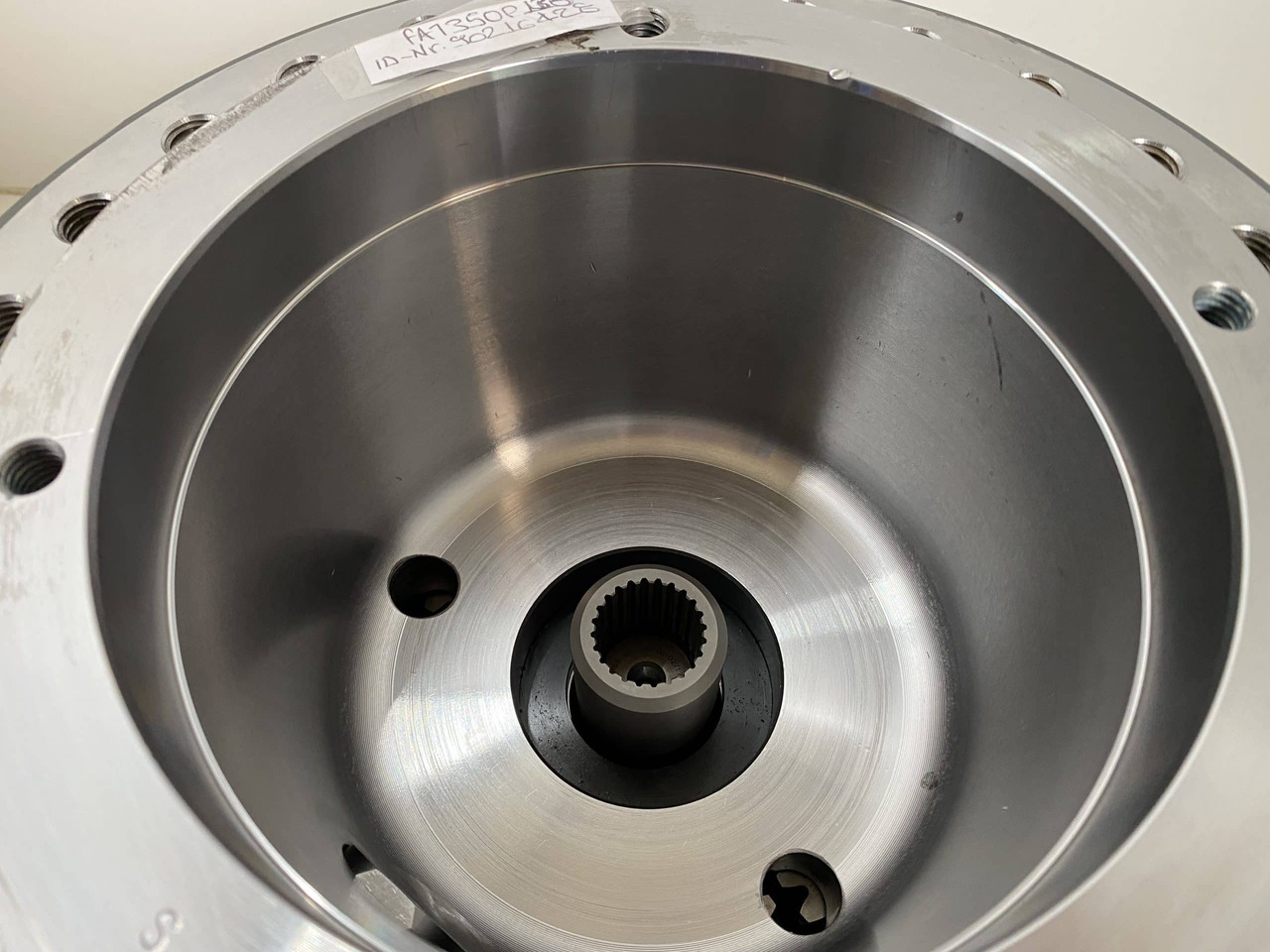 Jaunā Sānpārvads - Celtniecības tehnika Liebherr Fahrantrieb Typ: FAT350P138 mit ID-Nr.90216427 - ID-Nr.90216428 - ID-Nr.90216429.  LO1926, LOS926, R922, R924, R926, R930.  #90216428.2241#: foto 11