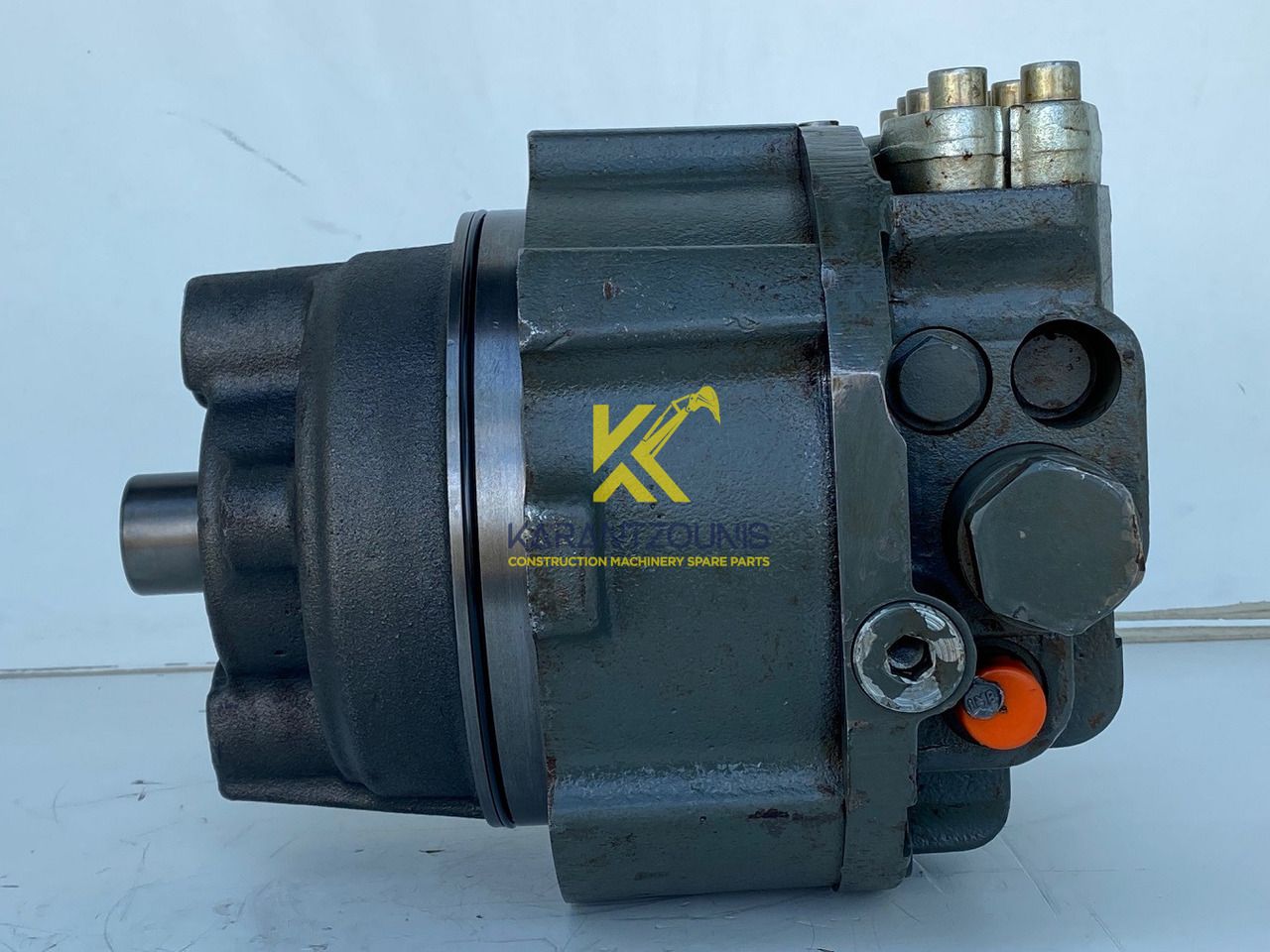 Liebherr Hydraulikeinbaumotor CMVE O 108. ID-Nr.10118562 - ID-Nr.10132610 - ID-Nr.10129048. LOS1916, LOS916, LOS926, R906, R916, R918, R920, R922, R924, R926COMP, R926, R936. #27979# - Hidrauliskais motors - Kāpurķēžu ekskavators: foto 1 Liebherr Hydraulikeinbaumotor CMVE O 108. ID-Nr.10118562 - ID-Nr.10132610 - ID-Nr.10129048. LOS1916, LOS916, LOS926, R906, R916, R918, R920, R922, R924, R926COMP, R926, R936. #27979# - Hidrauliskais motors - Kāpurķēžu ekskavators: foto 1