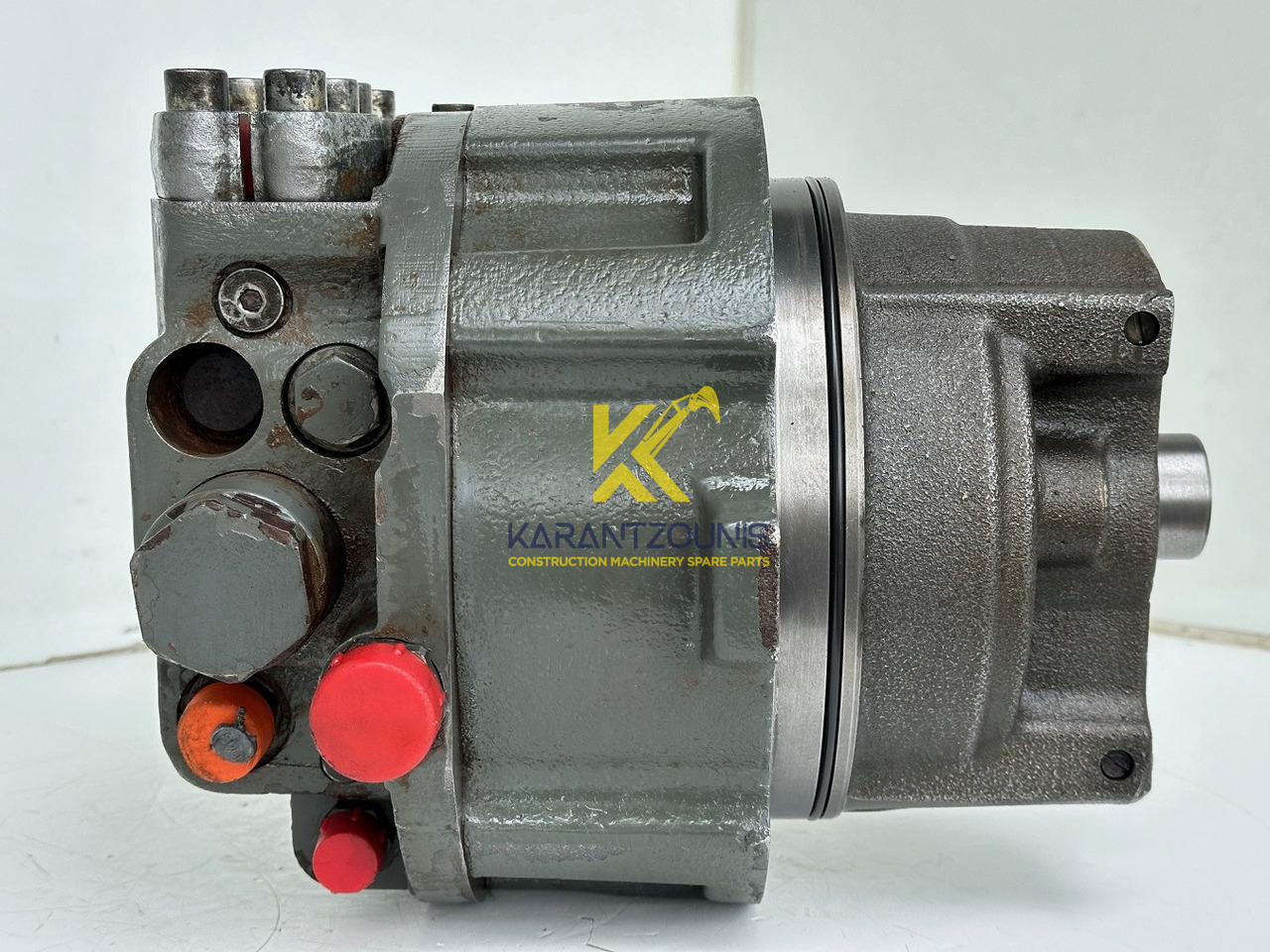 Liebherr Hydraulikeinbaumotor CMVE O 108. ID-Nr.10118562 - ID-Nr.10132610 - ID-Nr.10129048. LOS1916, LOS916, LOS926, R906, R916, R918, R920, R922, R924, R926COMP, R926, R936. #28313# - Hidrauliskais motors - Celtniecības tehnika: foto 3 Liebherr Hydraulikeinbaumotor CMVE O 108. ID-Nr.10118562 - ID-Nr.10132610 - ID-Nr.10129048. LOS1916, LOS916, LOS926, R906, R916, R918, R920, R922, R924, R926COMP, R926, R936. #28313# - Hidrauliskais motors - Celtniecības tehnika: foto 3